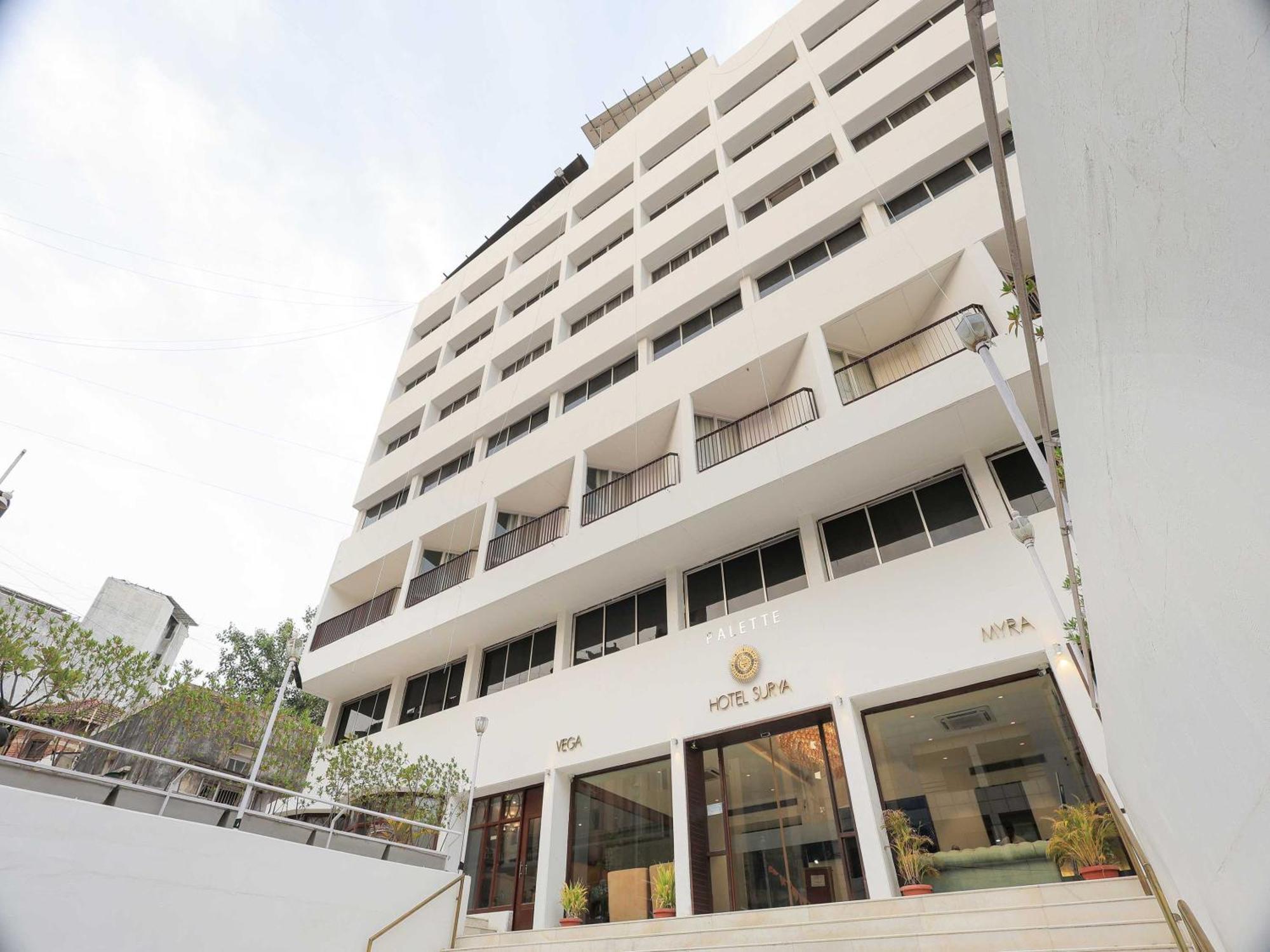 Hotel Surya Vadodara Bagian luar foto